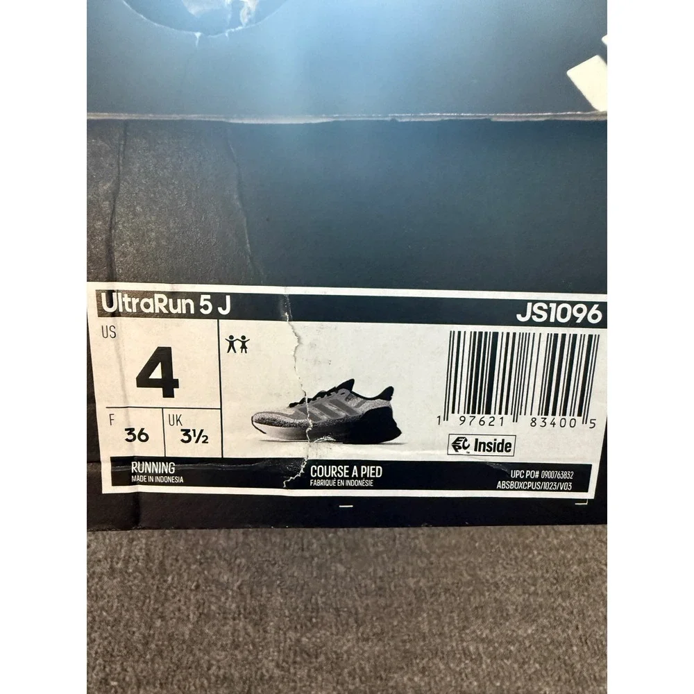 Adidas UltraRun 5 J Running Shoes Kids Size 4 White Black New JS1096 Sneaker